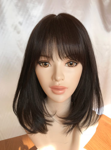 医療用ウィッグ　ナチュラルストレートのロングスタイル