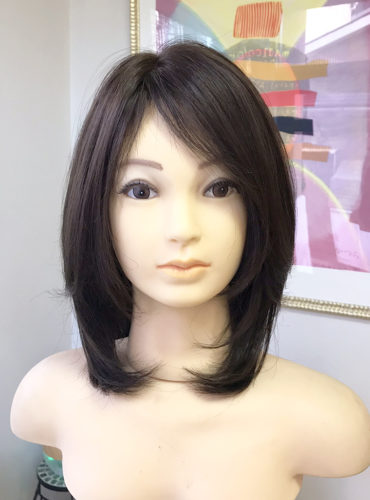 医療用ウィッグ　人毛１００％のミディアムスタイル