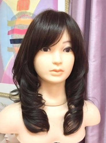 医療用ウィッグ　セミロングスタイル