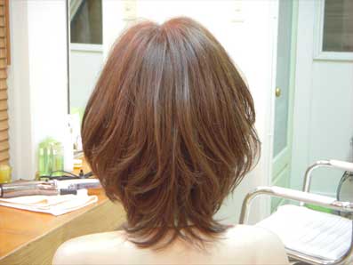 医療用ウィッグ ミックス毛 ちょっと甘めの ボブ うしろ