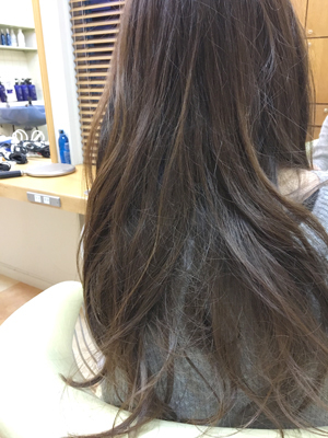 冬場の襟足部分の毛絡み1